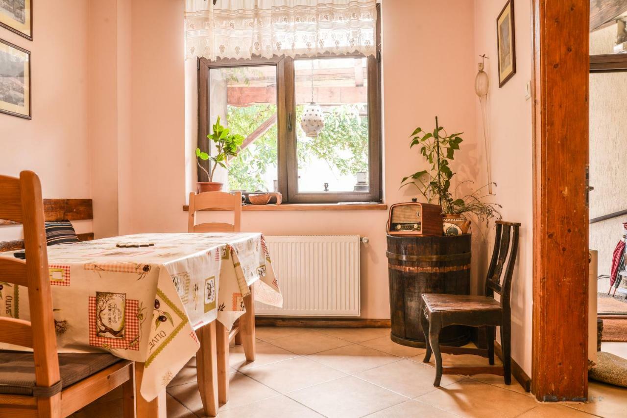 Mango Rooms Braşov Esterno foto